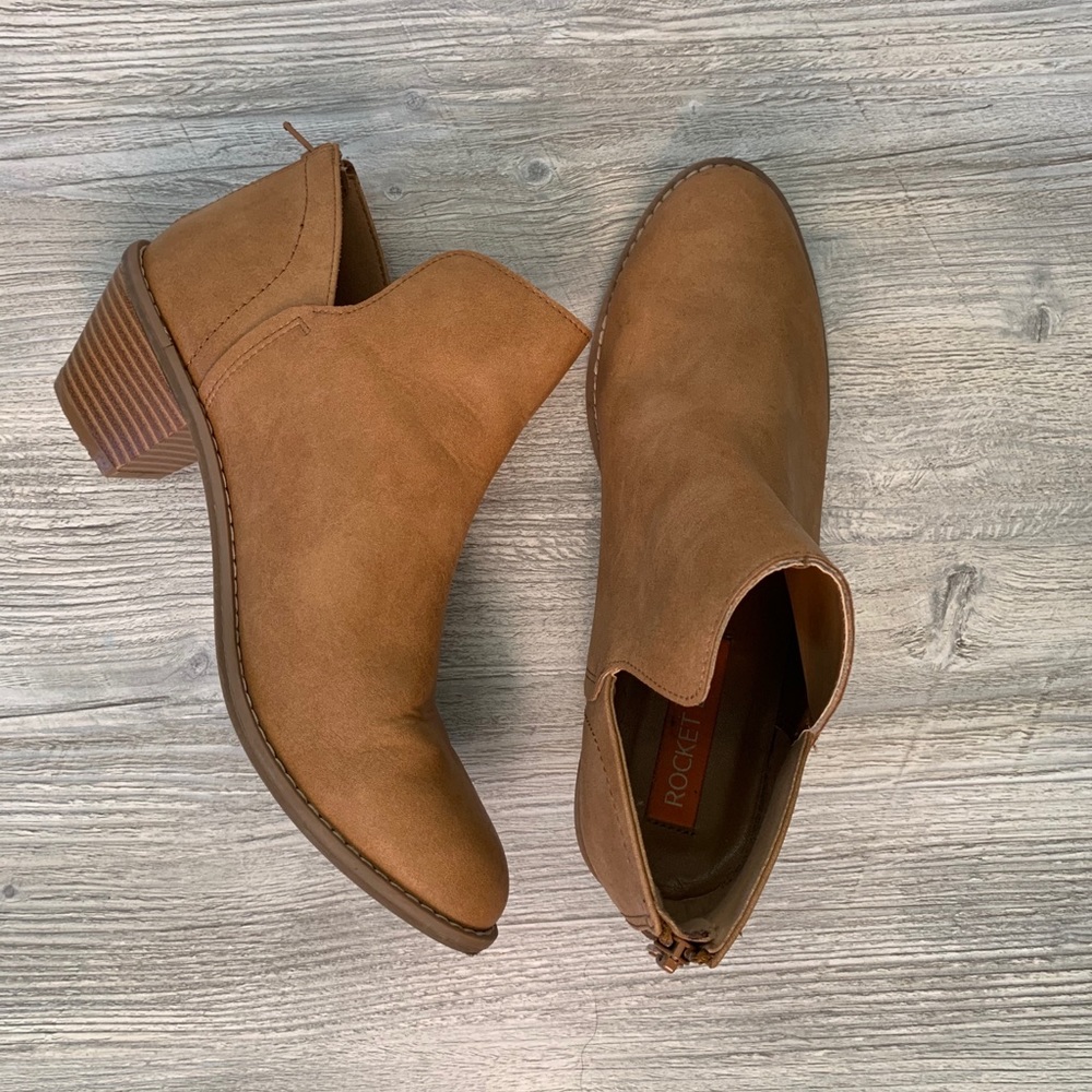 Rocket Dog Booties size 8.5